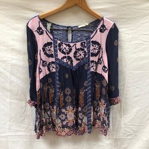 Patterned quarter sleeve blouse